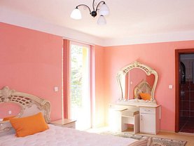 Casa de vânzare 10 camere, în Pietroasa