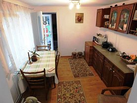 Casa de închiriat 3 camere, în Timisoara, zona Sagului