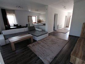 Casa de închiriat 6 camere, în Dumbravita