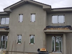 Casa de vânzare 4 camere, în Moşniţa Nouă