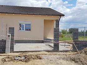 Casa de vânzare 3 camere, în Moşniţa Nouă