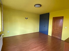 Casa de închiriat 10 camere, în Timişoara, zona Girocului
