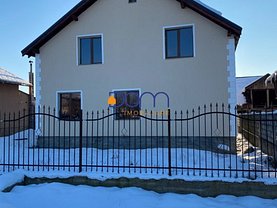 Casa de vânzare 5 camere, în Oţelu Roşu, zona Sud-Vest