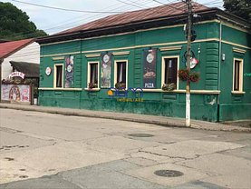Vânzare spaţiu comercial