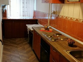 Garsonieră de vânzare în Brasov, Tractorul