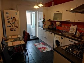 Apartament de vânzare 3 camere, în Iaşi, zona Centru Civic