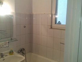 Apartament de vânzare 2 camere, în Bucuresti, zona Aparatorii Patriei