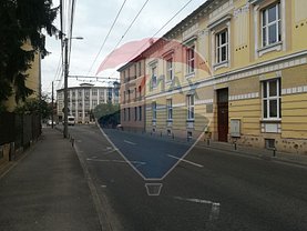 Apartament de vânzare 3 camere, în Cluj-Napoca, zona P-ta Mihai Viteazul