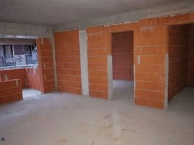 Apartament de vânzare 2 camere, în Floresti, zona Central