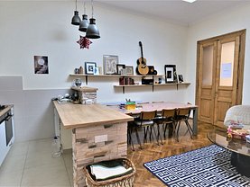 Apartament de închiriat 3 camere, în Cluj-Napoca, zona Ultracentral