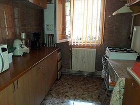 Apartament de vânzare 3 camere în Targoviste, Micro 12