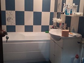 Apartament de închiriat 3 camere în Targoviste, Micro 12