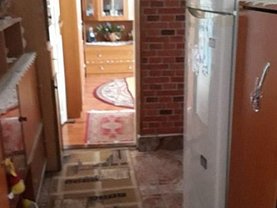 Apartament de vânzare 3 camere în Targoviste, Micro 6