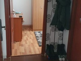 Apartament de vânzare 2 camere, în Târgovişte, zona Cetate