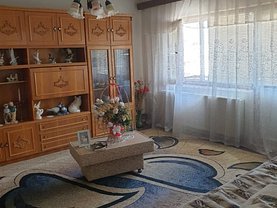 Apartament de vânzare 3 camere, în Targoviste, zona Micro 3