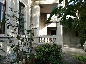 Casa de vânzare 2 camere, în Târgovişte, zona Central