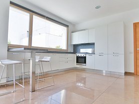 Casa de închiriat 5 camere, în Bucureşti, zona Iancu Nicolae