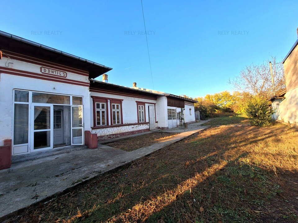 Vanzare teren Afumati / 1.024 mp / D: 14.84 m / stradal / casa