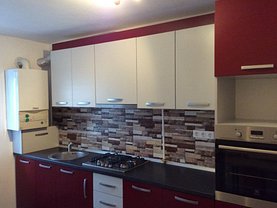 Apartament de vânzare 4 camere, în Buzau, zona Micro 3