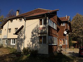 Casa de vânzare 14 camere, în Mânzăleşti