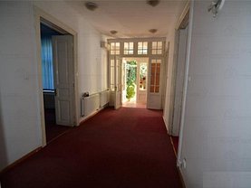Casa de închiriat 8 camere, în Bucuresti, zona P-ta Rosetti
