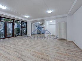 Vânzare spaţiu comercial