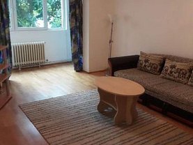 Apartament de vânzare 3 camere, în Cluj-Napoca, zona Plopilor