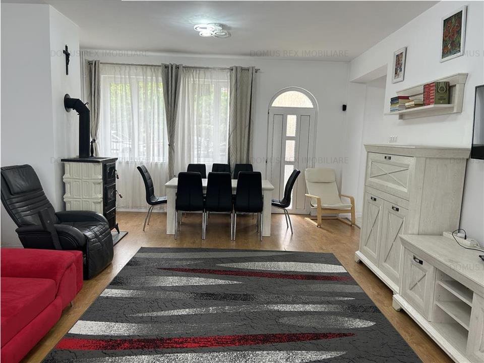 Vand casa individuala,moderna,6 camere decom,teren 600 mp, parcari, Gheorgheni