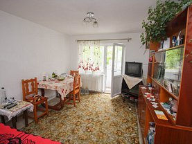 Apartament de vânzare 3 camere în Sinaia