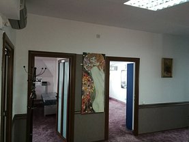 Casa de vânzare 18 camere, în Bucuresti, zona Mosilor