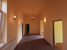 Casa de închiriat 5 camere, în Bucureşti, zona Unirii