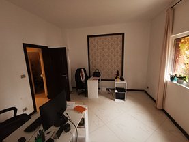 Închiriere birou