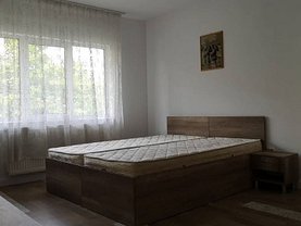 Apartament de închiriat 3 camere, în Cluj-Napoca, zona Gheorgheni