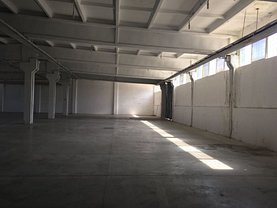 Vânzare spaţiu industrial