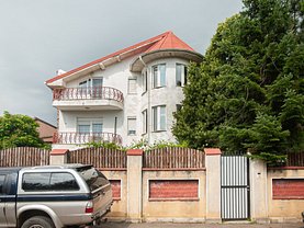 Casa de vânzare 10 camere, în Bucureşti, zona Drumul Taberei