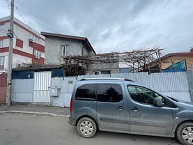 Casa de vânzare 5 camere, în Bucureşti, zona Pantelimon