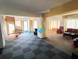 Apartament de vânzare 4 camere, în Bacau, zona 9 Mai