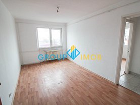 Apartament de vânzare 2 camere, în Bacau, zona Cornisa