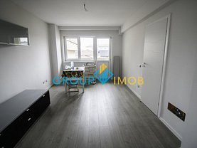 Apartament de vânzare 2 camere, în Bacău, zona 9 Mai
