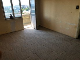 Apartament de vânzare 2 camere, în Bacău, zona Zimbru