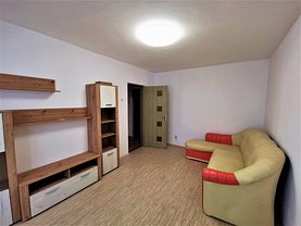 Apartament de închiriat 3 camere, în Bacău, zona Milcov