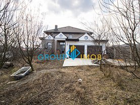 Casa de vânzare 7 camere, în Măgura