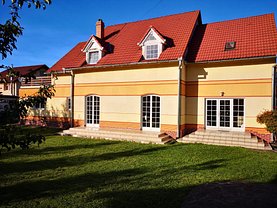 Casa de vânzare 7 camere, în Rasnov, zona Primaverii