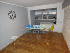 Apartament de închiriat 4 camere, în Ploiesti, zona Sud