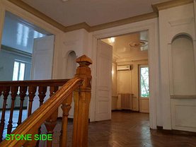 Casa de vânzare 10 camere, în Bucuresti, zona P-ta Universitatii