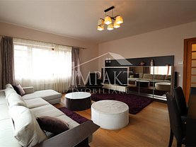 Apartament de închiriat 3 camere, în Cluj-Napoca, zona Semicentral