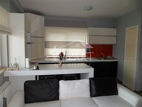 Apartament de vânzare 3 camere, în Cluj-Napoca, zona Zorilor
