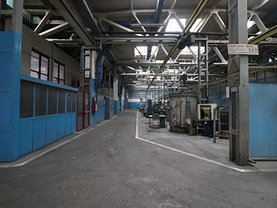 Închiriere spaţiu industrial