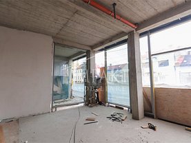 Închiriere spaţiu comercial