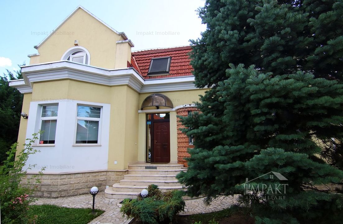 Casa individuala situata la 2 minute de Parcul Engels !